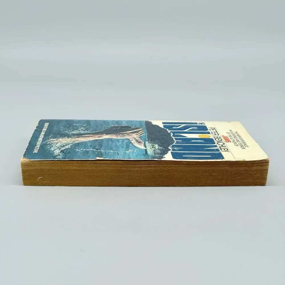 The Island by Peter Benchley 1980 Trade Paperback Book